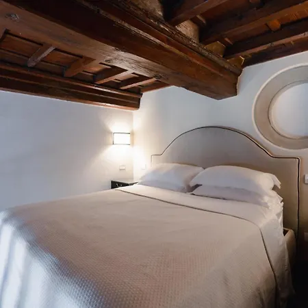 Da Carlo A Pontevecchio Daire *